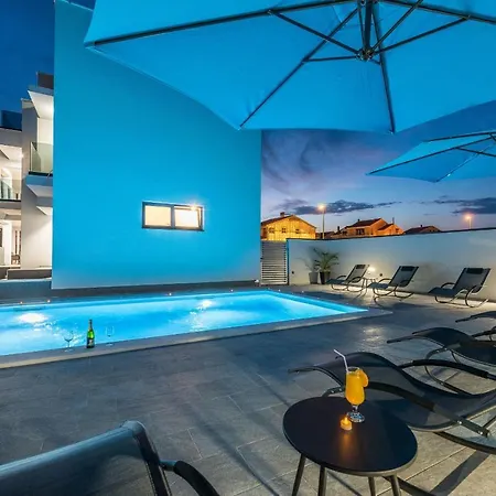 Villa Nika Zadarvillas *