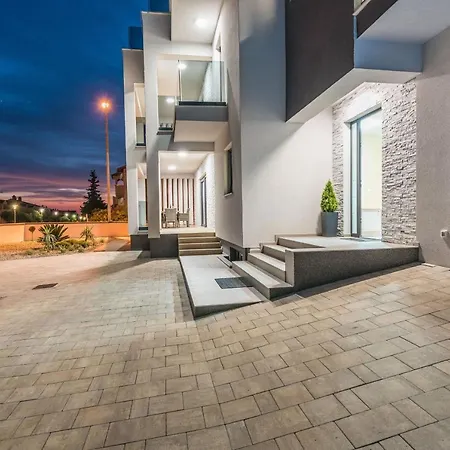 Βίλα Nika Zadarvillas Ζαντάρ